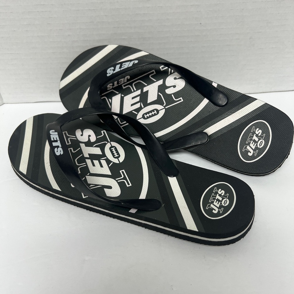 Forever Collectibles Black and White Jets Flip-Flops